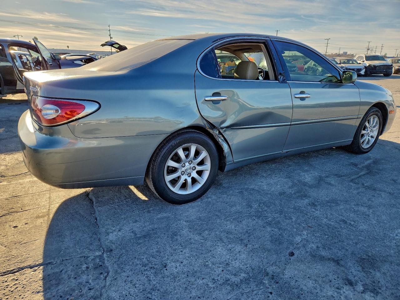 Lot #3308645514 2002 LEXUS ES 300