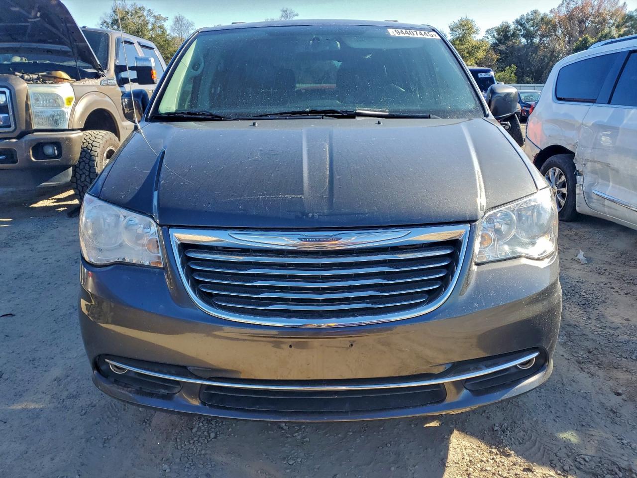 CHRYSLER TOWN & COUNTRY TOURING