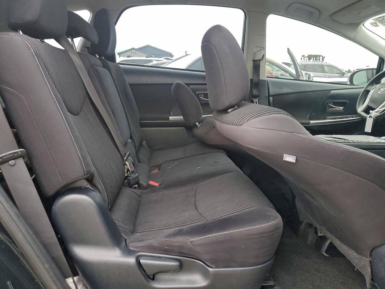 Lot #3317135988 2015 TOYOTA PRIUS V