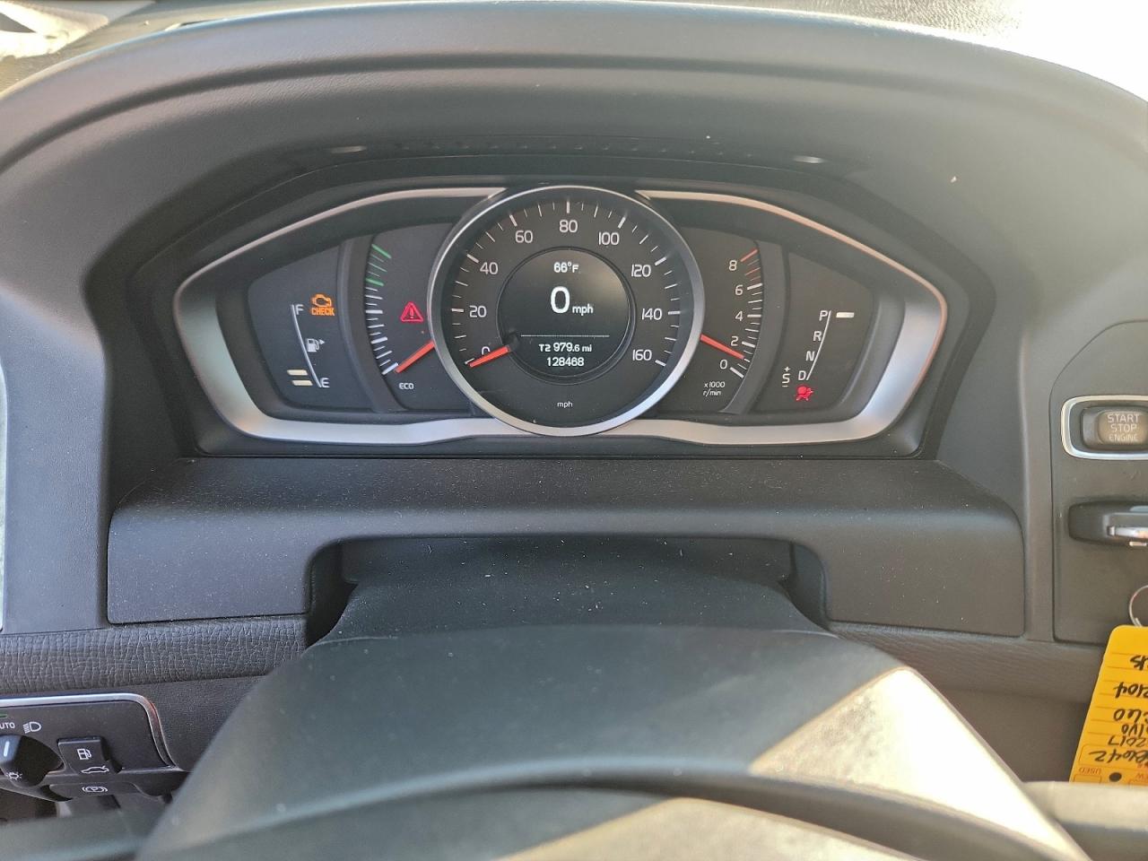 VOLVO XC60 T5 INSCRIPTION