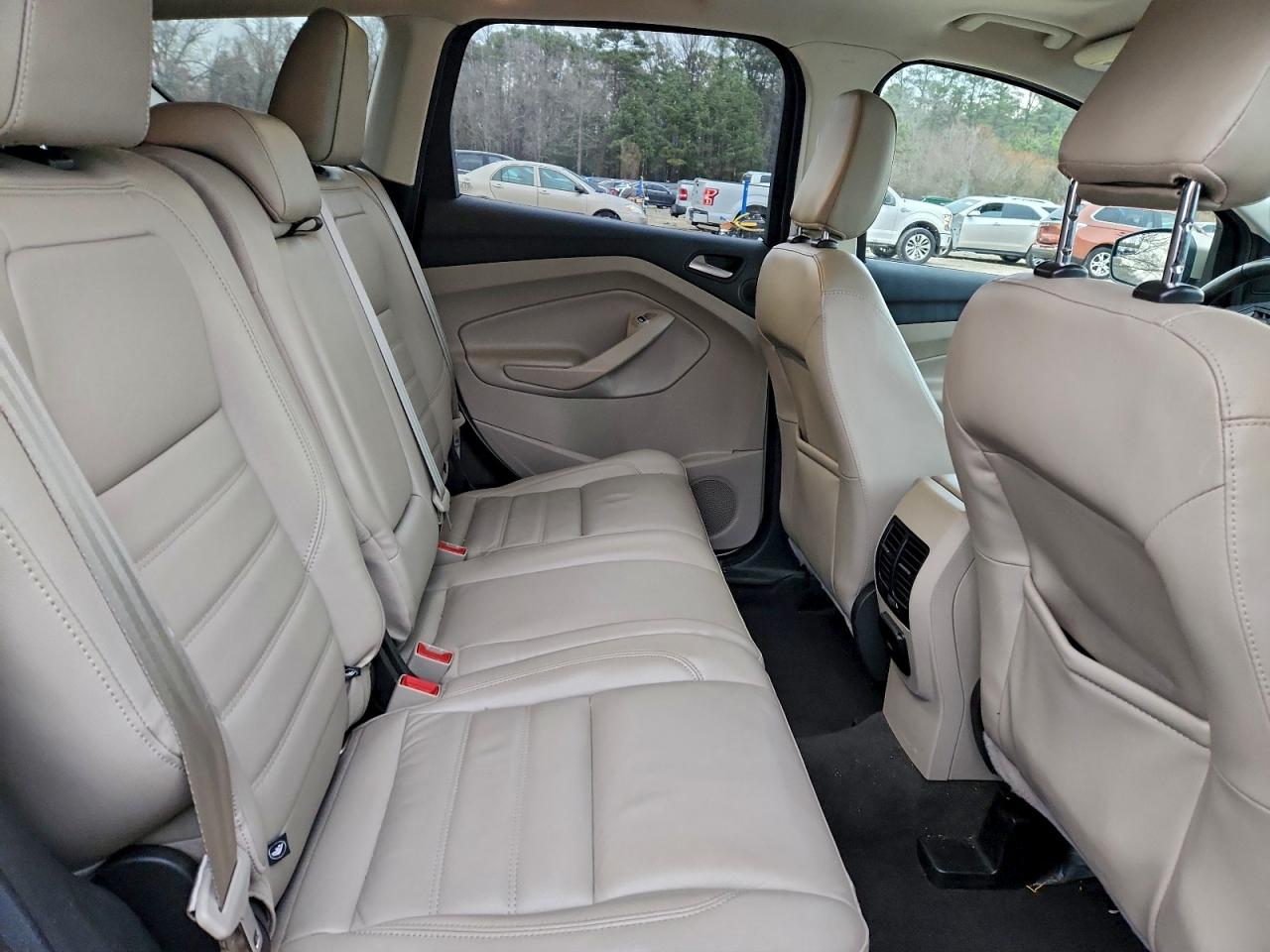 FORD ESCAPE TITANIUM