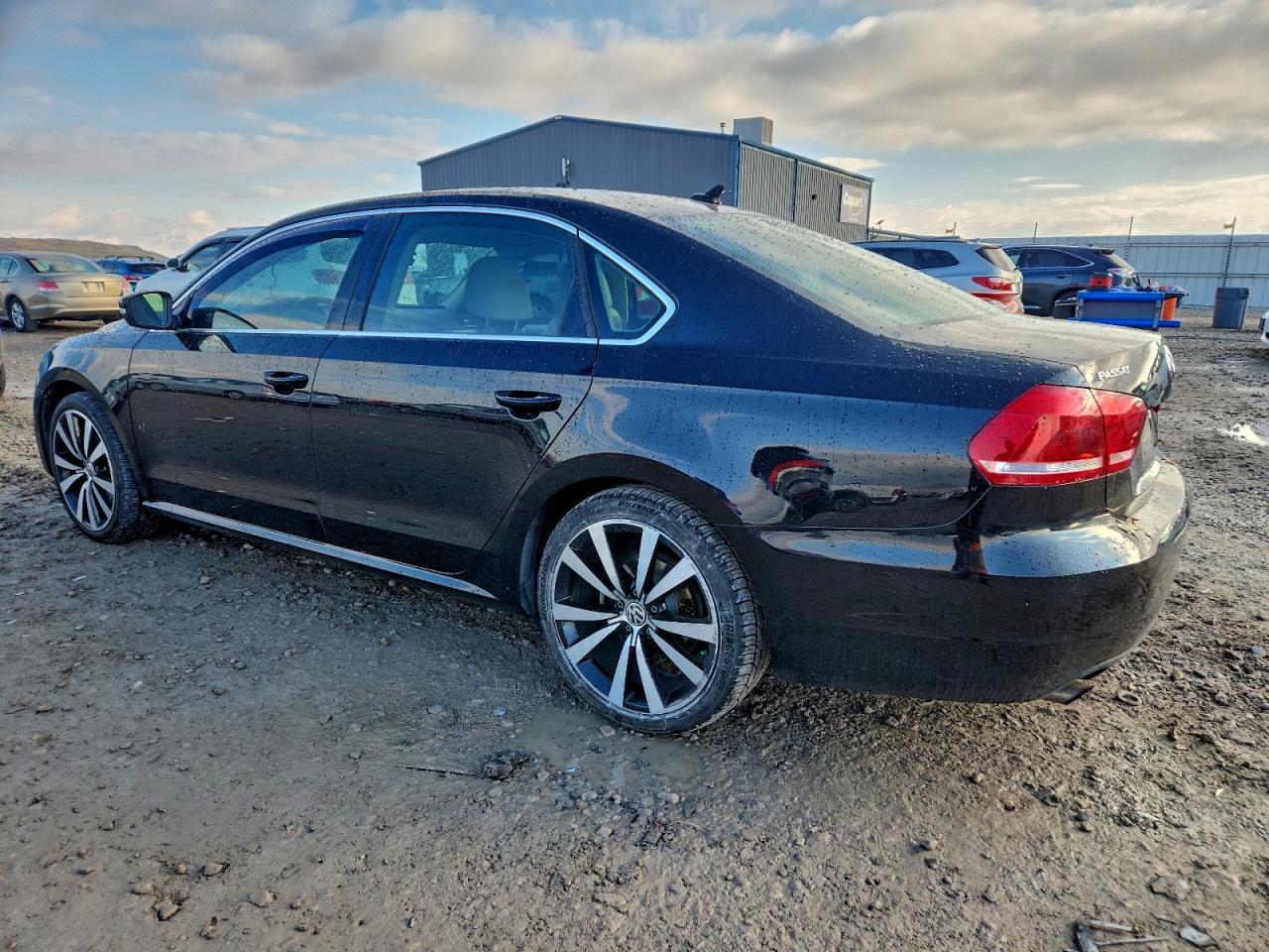 VOLKSWAGEN PASSAT S
