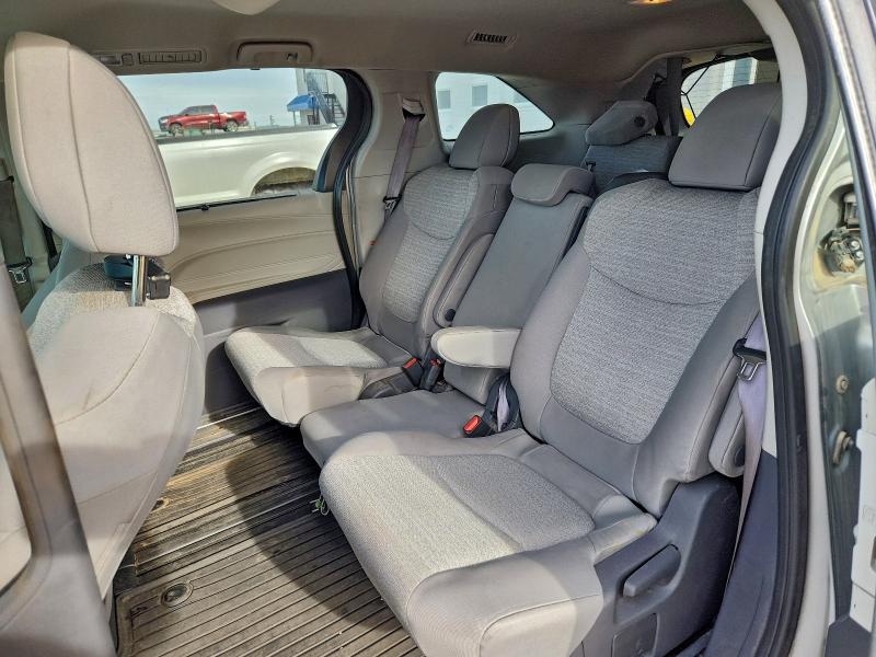 2021 TOYOTA SIENNA LE #3318944954