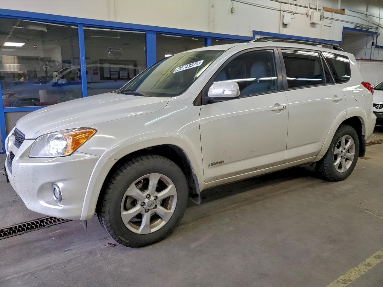 TOYOTA RAV4 LIMITED