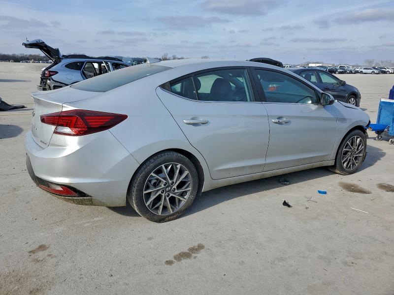 2019 HYUNDAI ELANTRA SE #3315597774