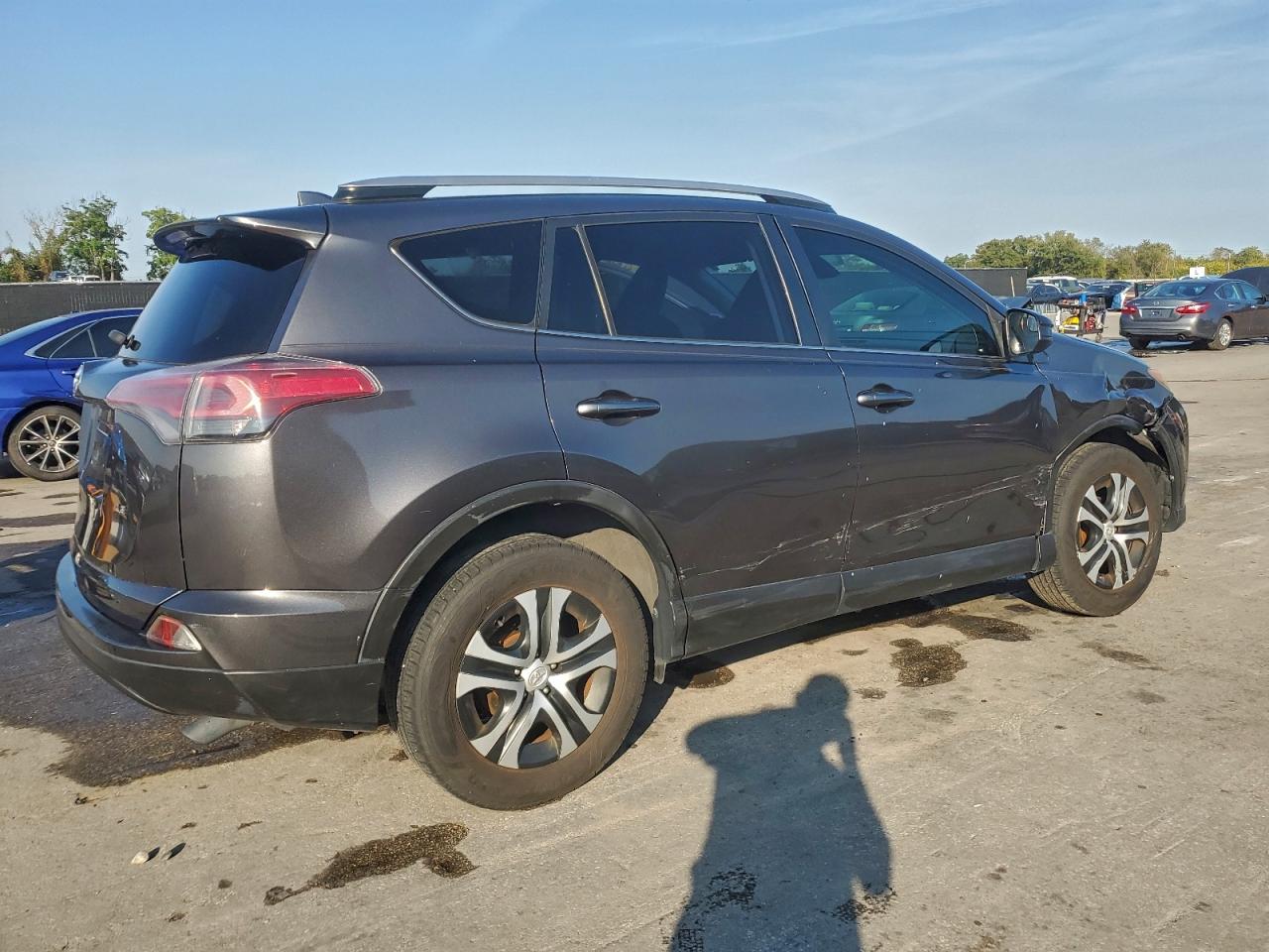 TOYOTA RAV4 LE