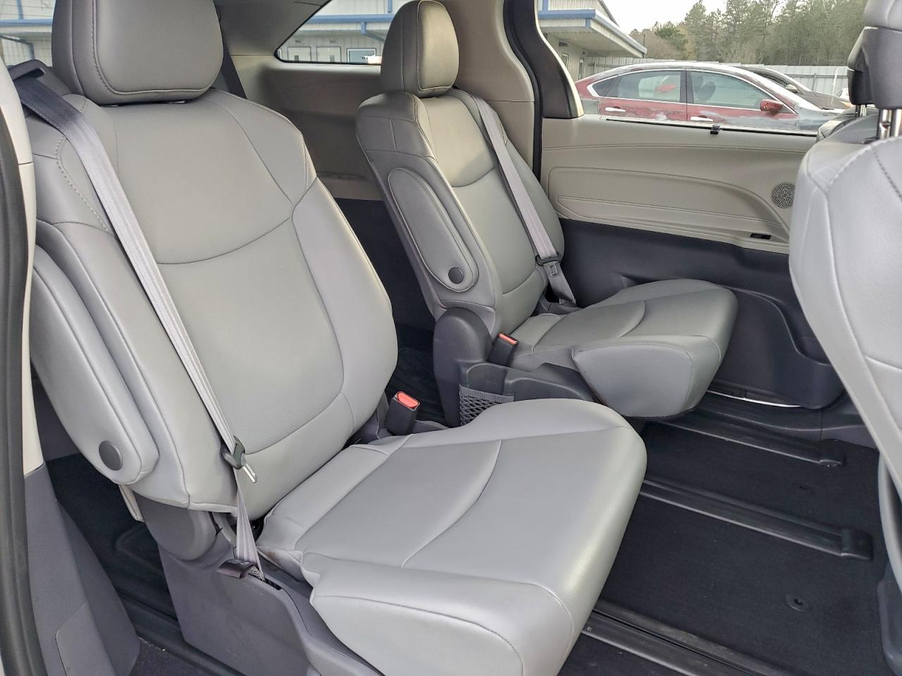 Lot #3317828193 2021 TOYOTA SIENNA XLE