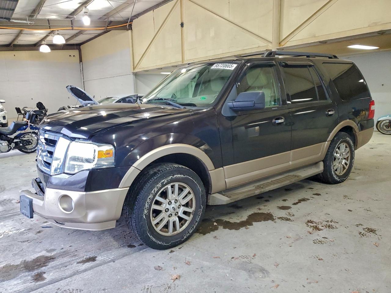 FORD EXPEDITION XLT
