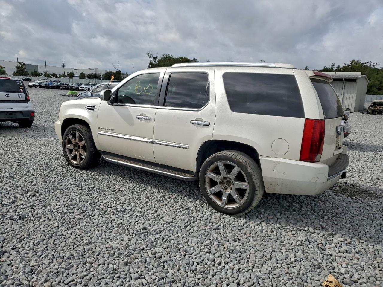 Lot #3302730016 2007 CADILLAC ESCALADE