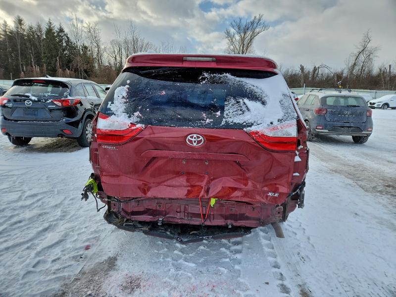2015 TOYOTA SIENNA XLE #3312431675
