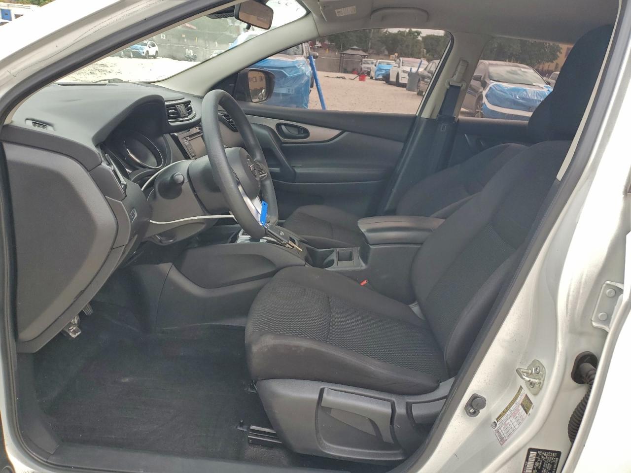 NISSAN ROGUE SPORT S