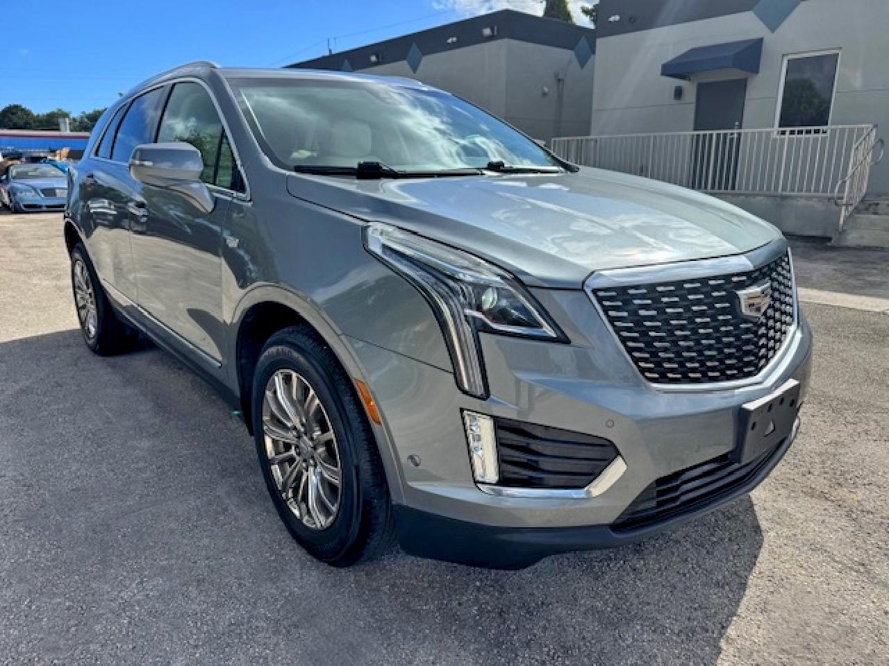 CADILLAC XT5 PREMIUM LUXURY