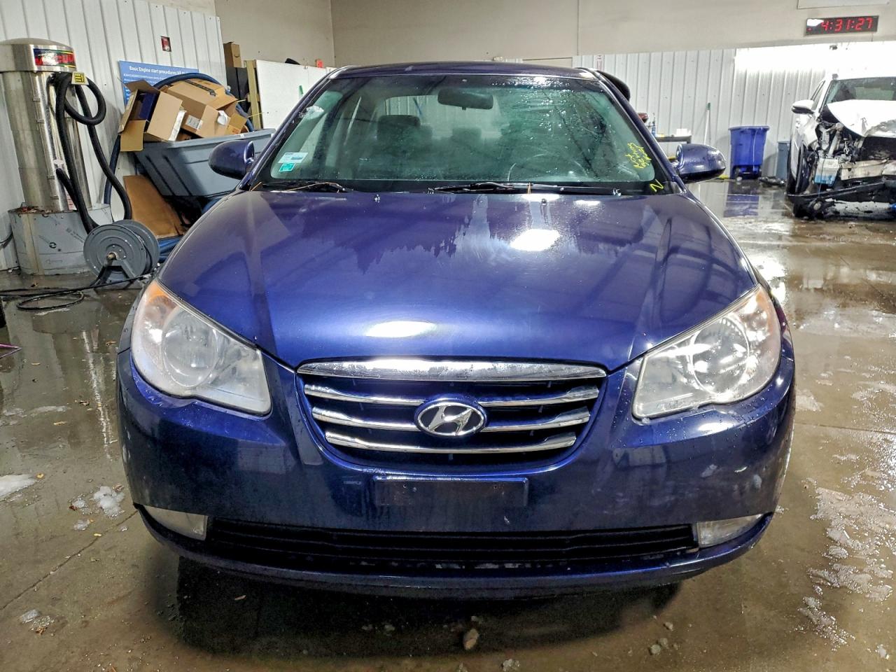 HYUNDAI ELANTRA BLUE