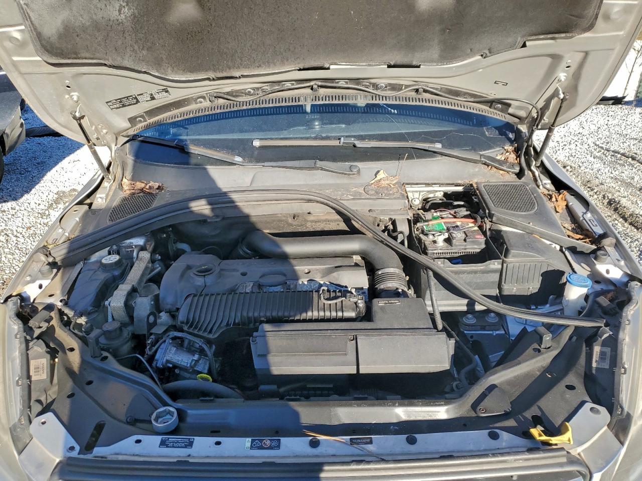 Lot #3316813419 2016 VOLVO XC60 T5 PR