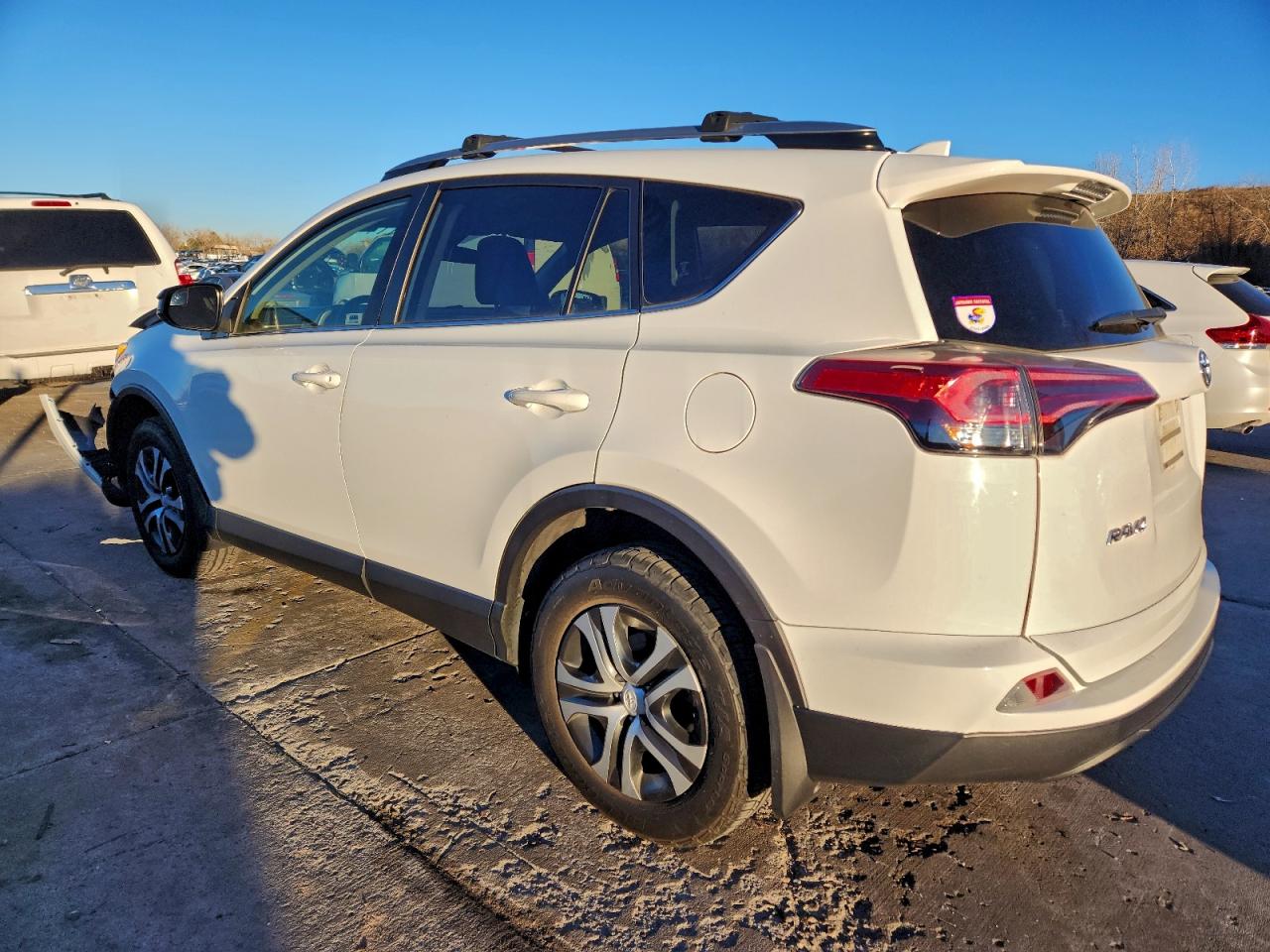 TOYOTA RAV4 LE
