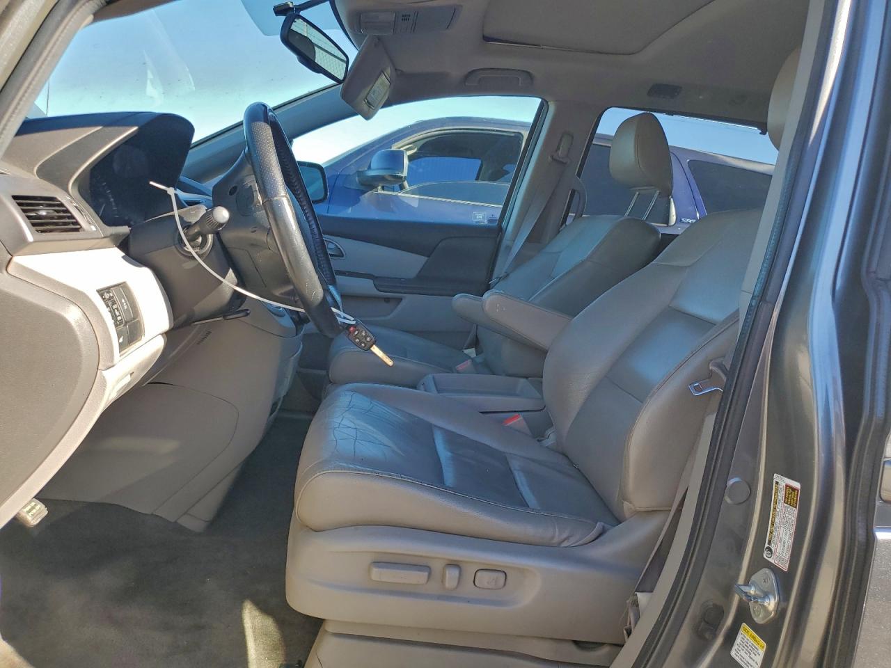 Lot #3317121987 2011 HONDA ODYSSEY EX