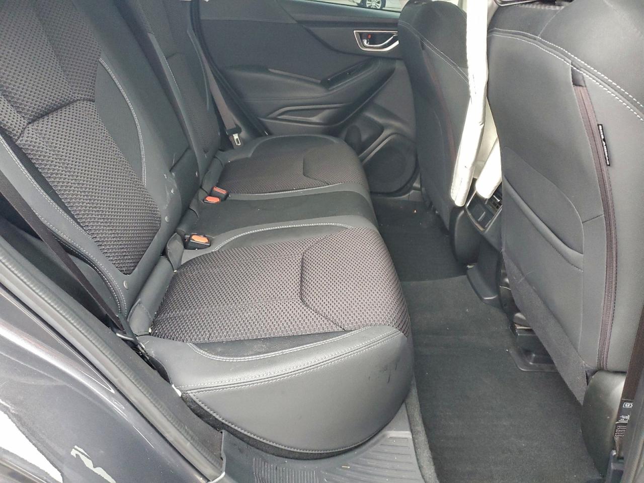 SUBARU FORESTER PREMIUM