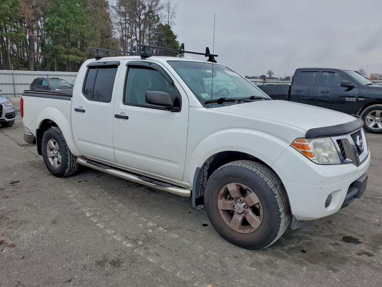 NISSAN FRONTIER S