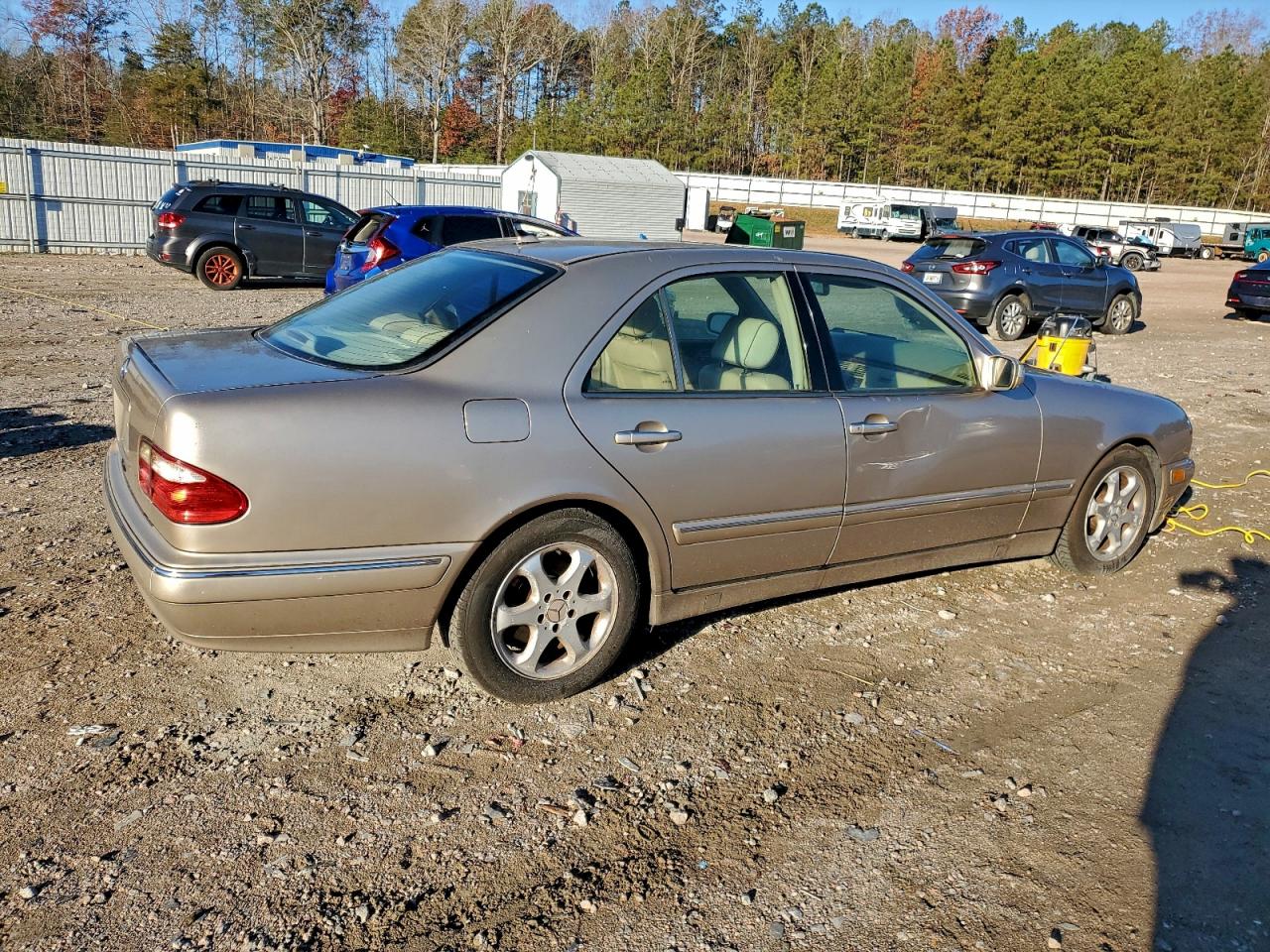 Lot #3301801354 2002 MERCEDES-BENZ E 320