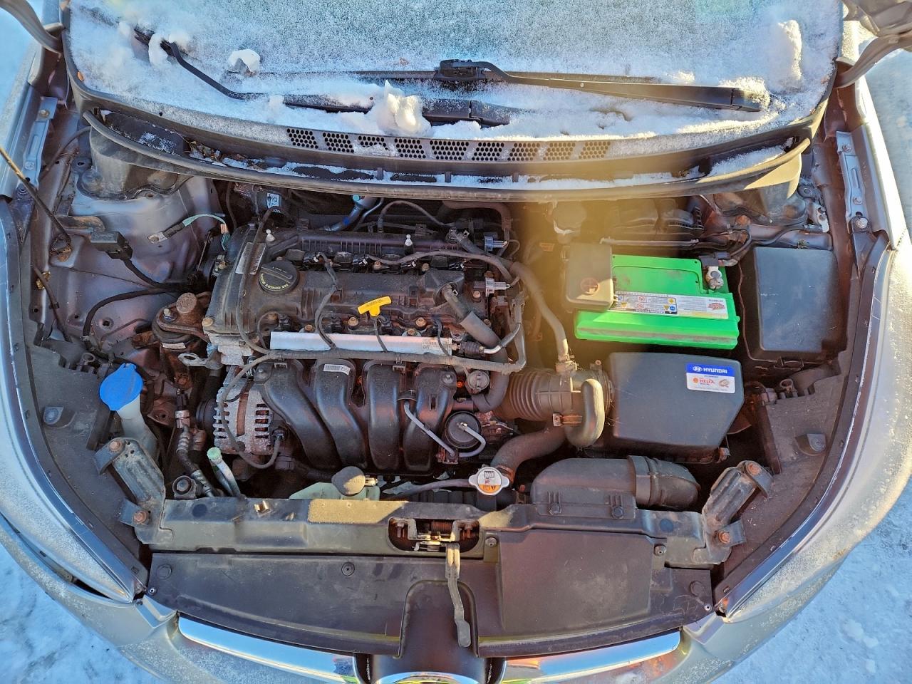 Lot #3316722489 2015 HYUNDAI ELANTRA SE