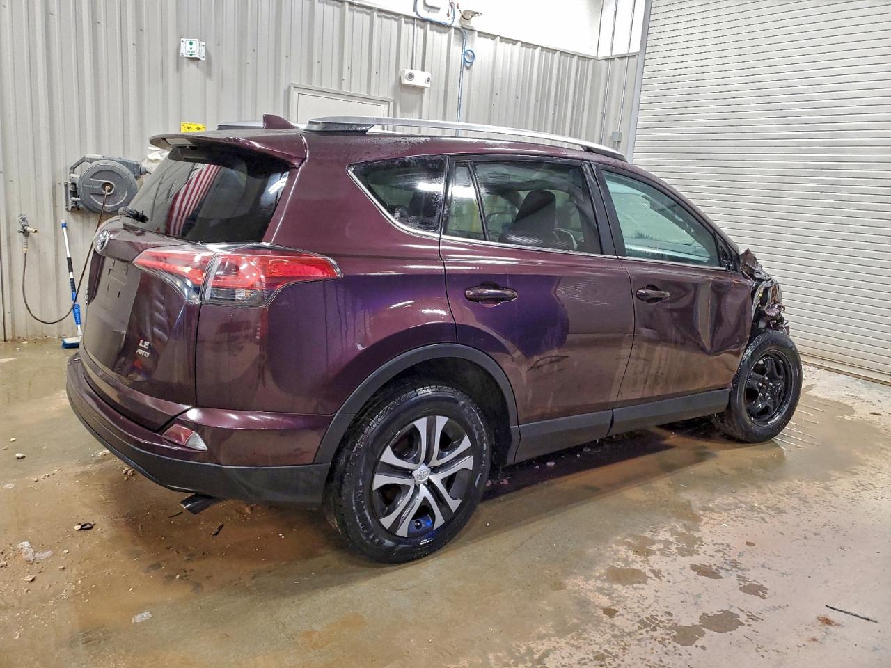 Lot #3304626947 2017 TOYOTA RAV4 LE