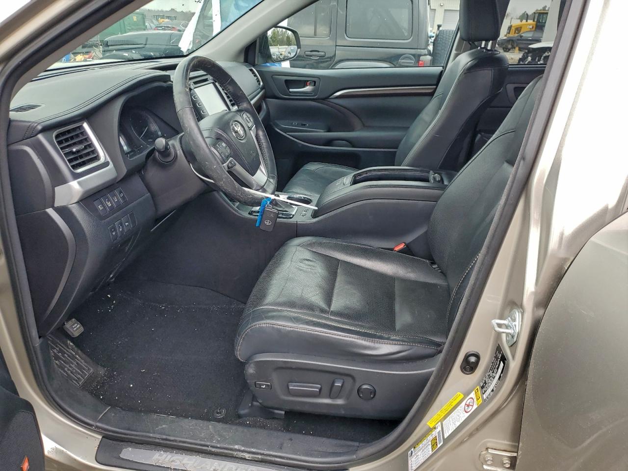 TOYOTA HIGHLANDER LIMITED