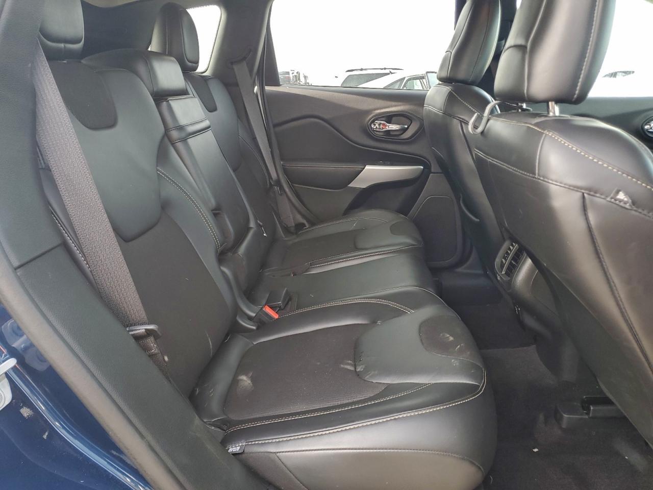 JEEP GRAND CHEROKEE LATITUDE PLUS