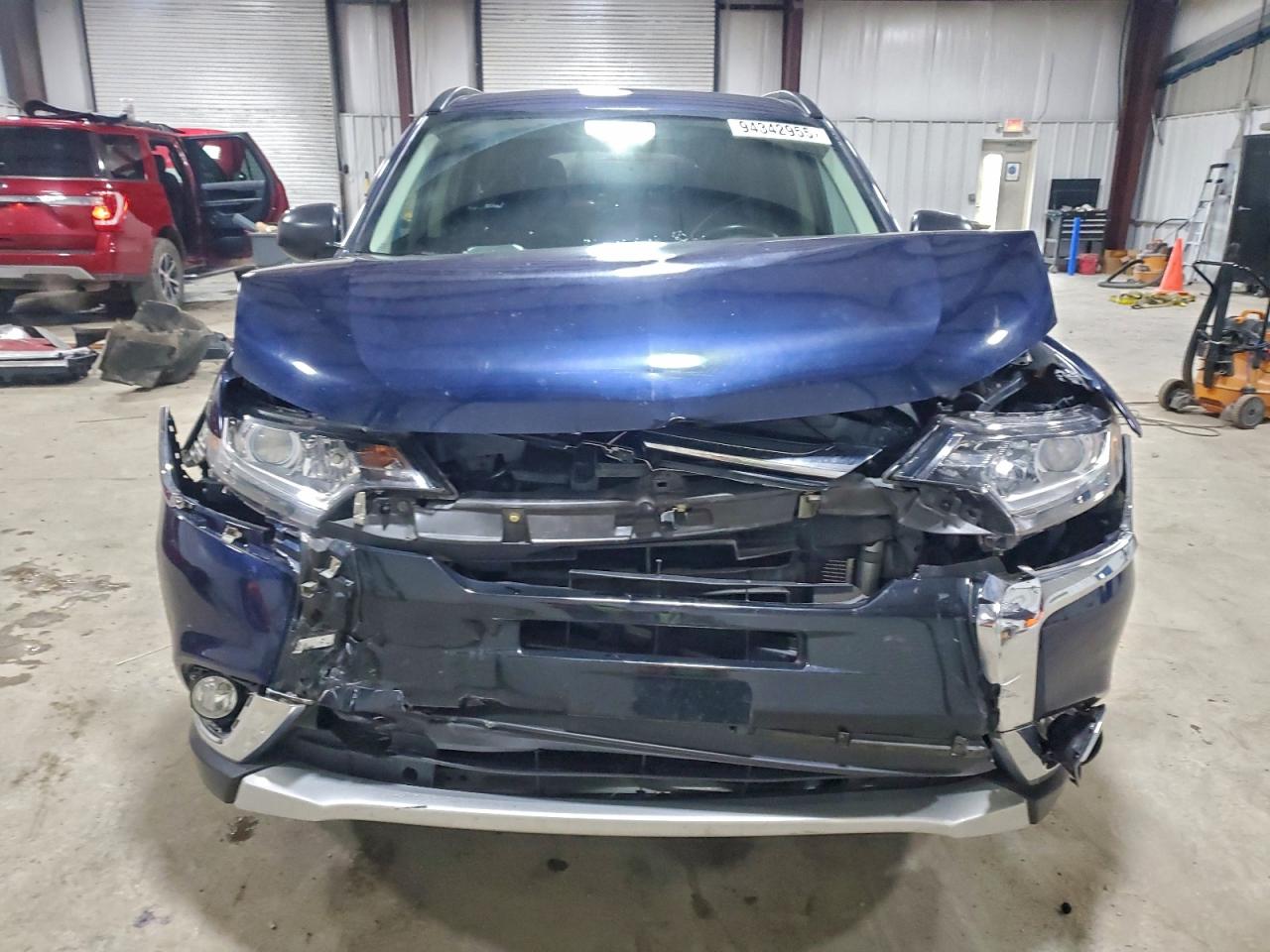 MITSUBISHI OUTLANDER ES