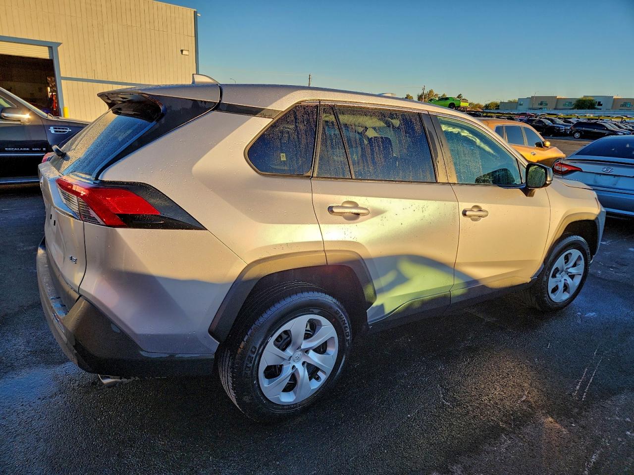 Lot #3303647928 2025 TOYOTA RAV4 LE