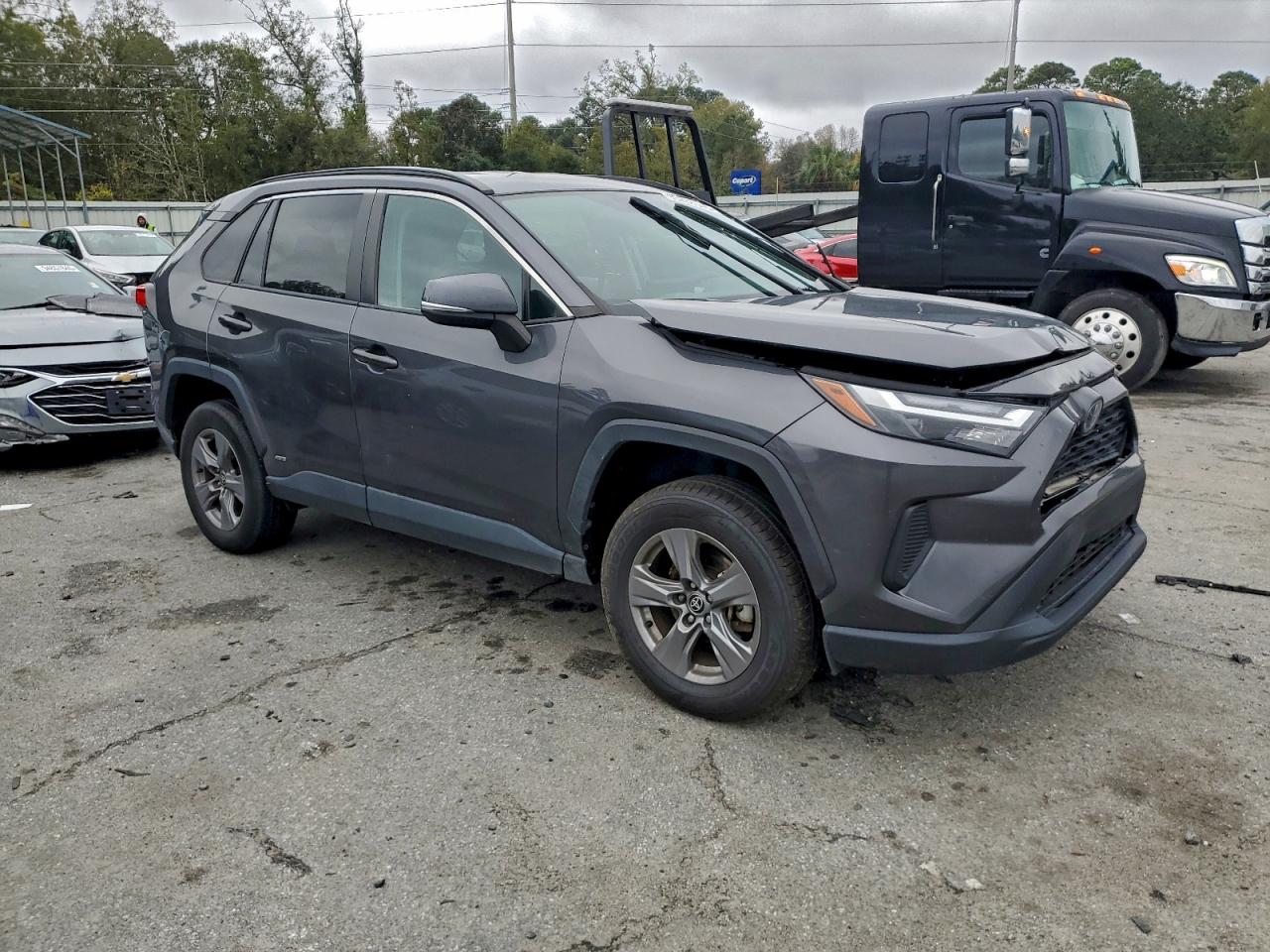 TOYOTA RAV4 XLE