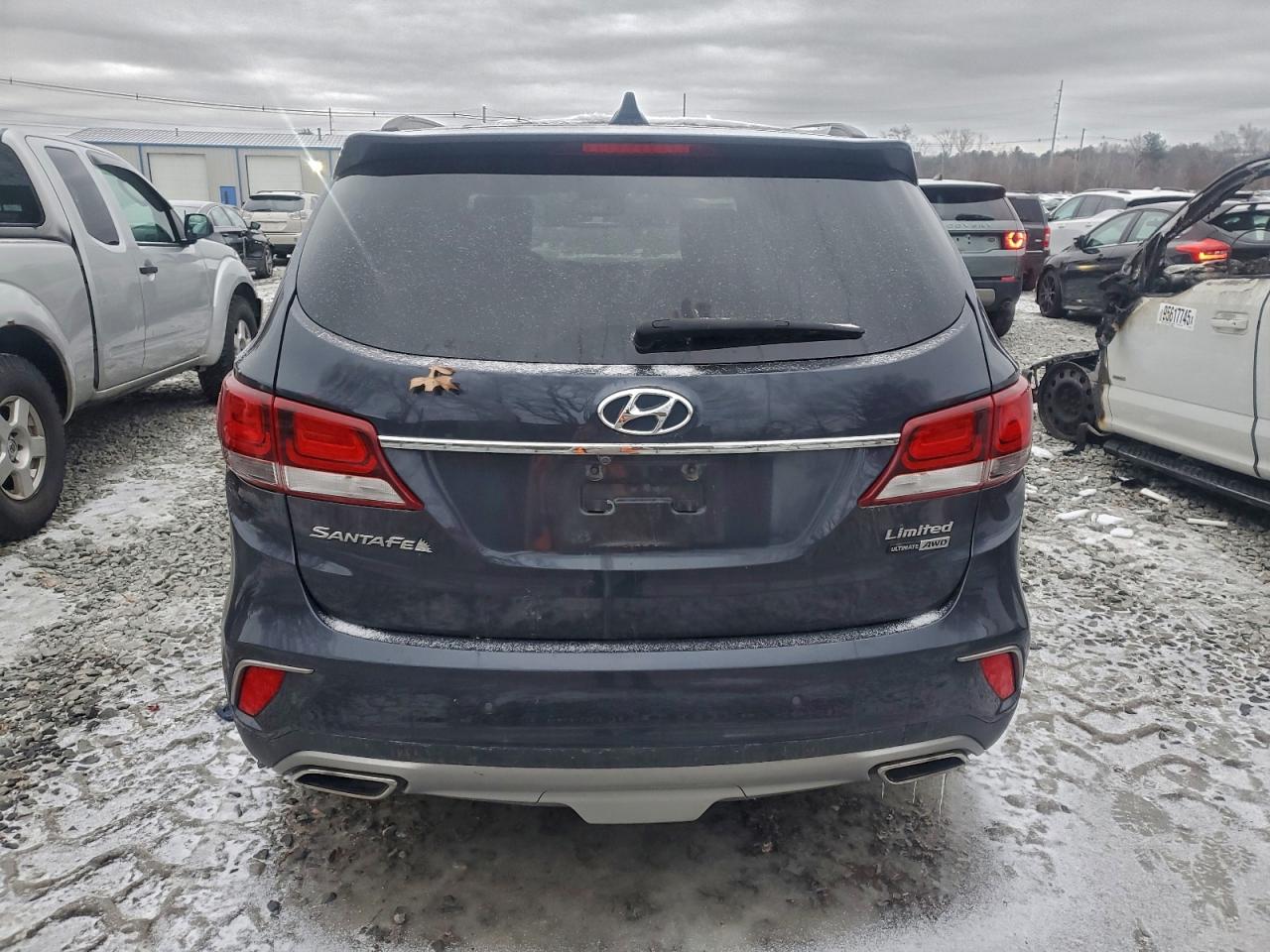 Lot #3308237202 2017 HYUNDAI SANTA FE S