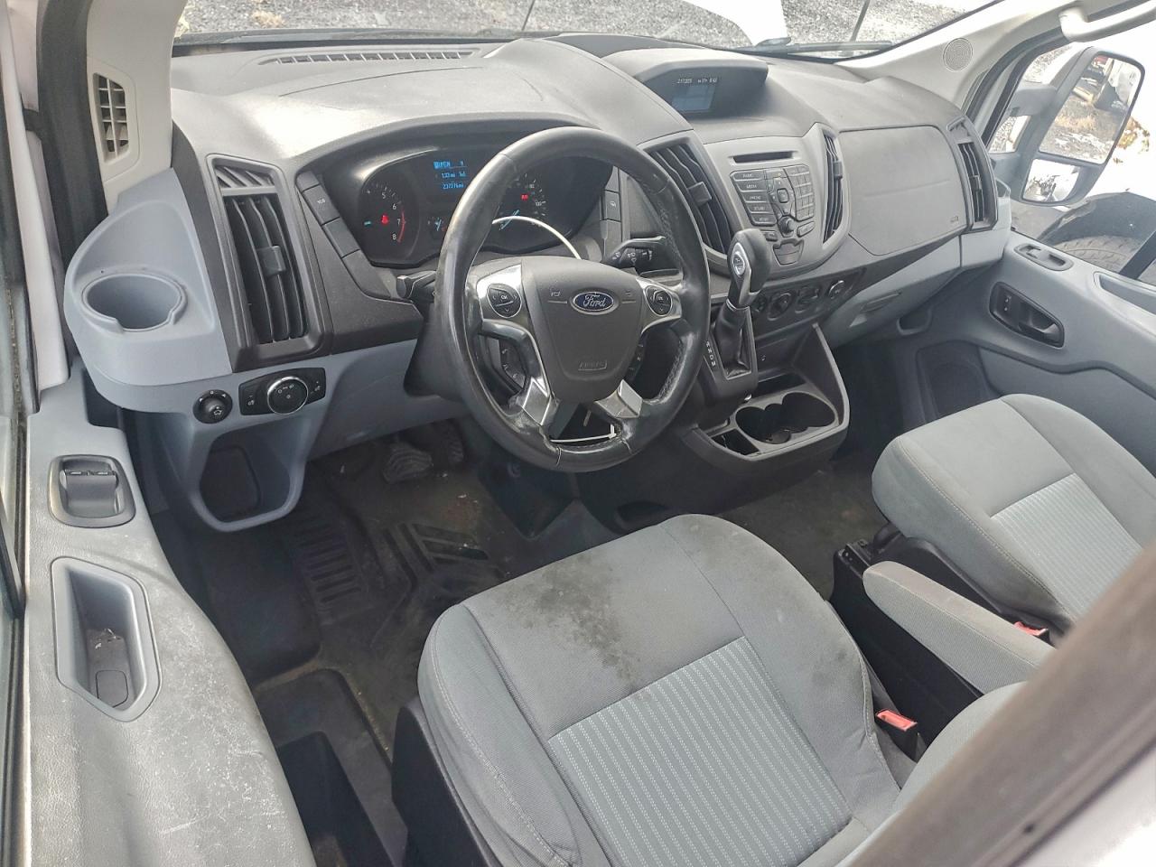 Lot #3317813193 2015 FORD TRANSIT T-