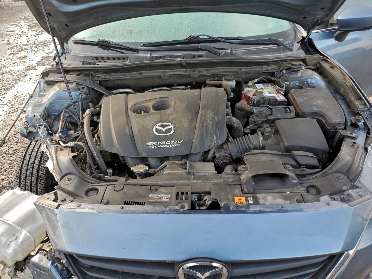 MAZDA 3 GRAND TOURING