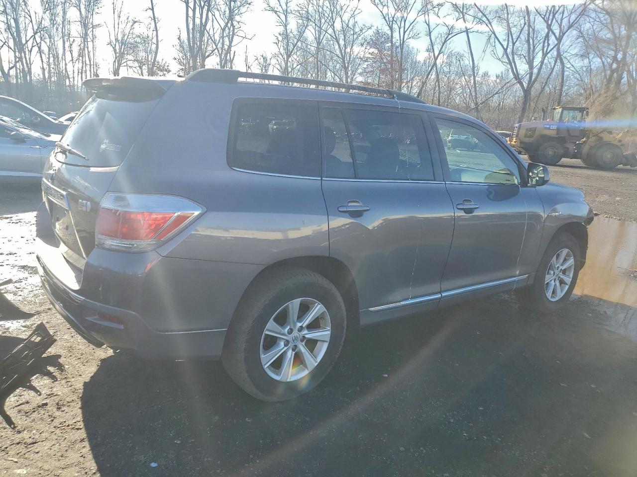 TOYOTA HIGHLANDER HYBRID