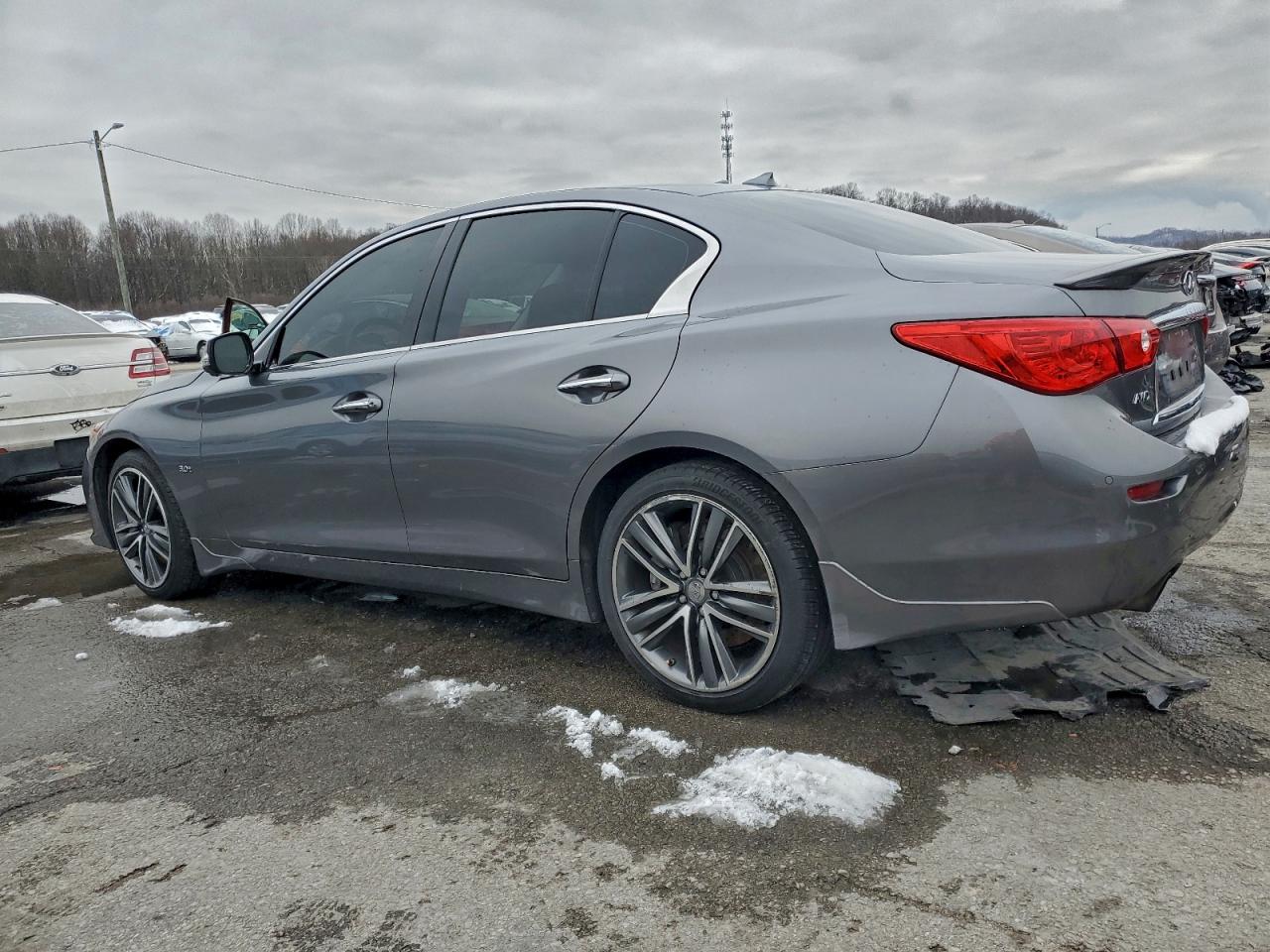 INFINITI Q50 PREMIUM