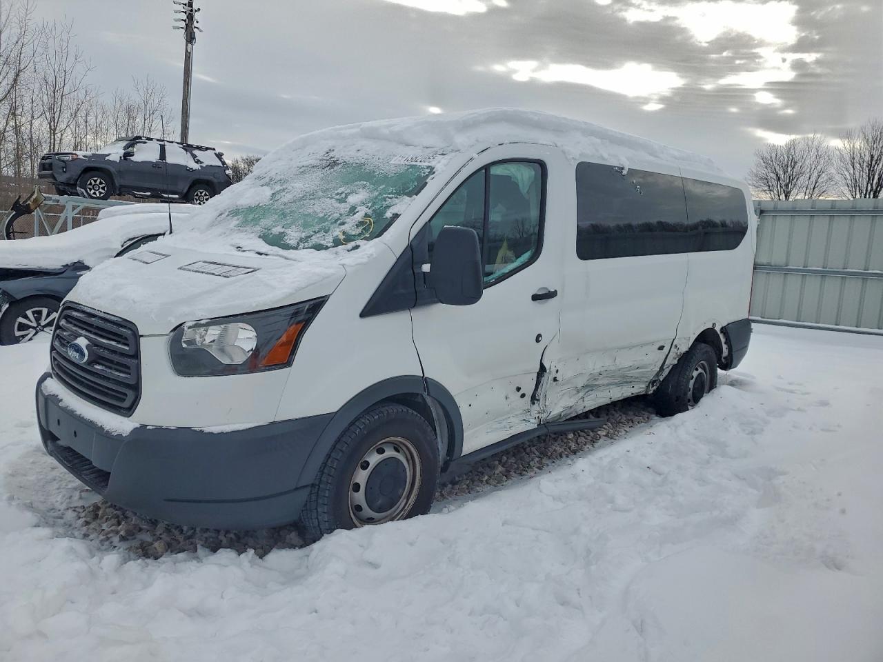 Lot #3315702722 2017 FORD TRANSIT T-