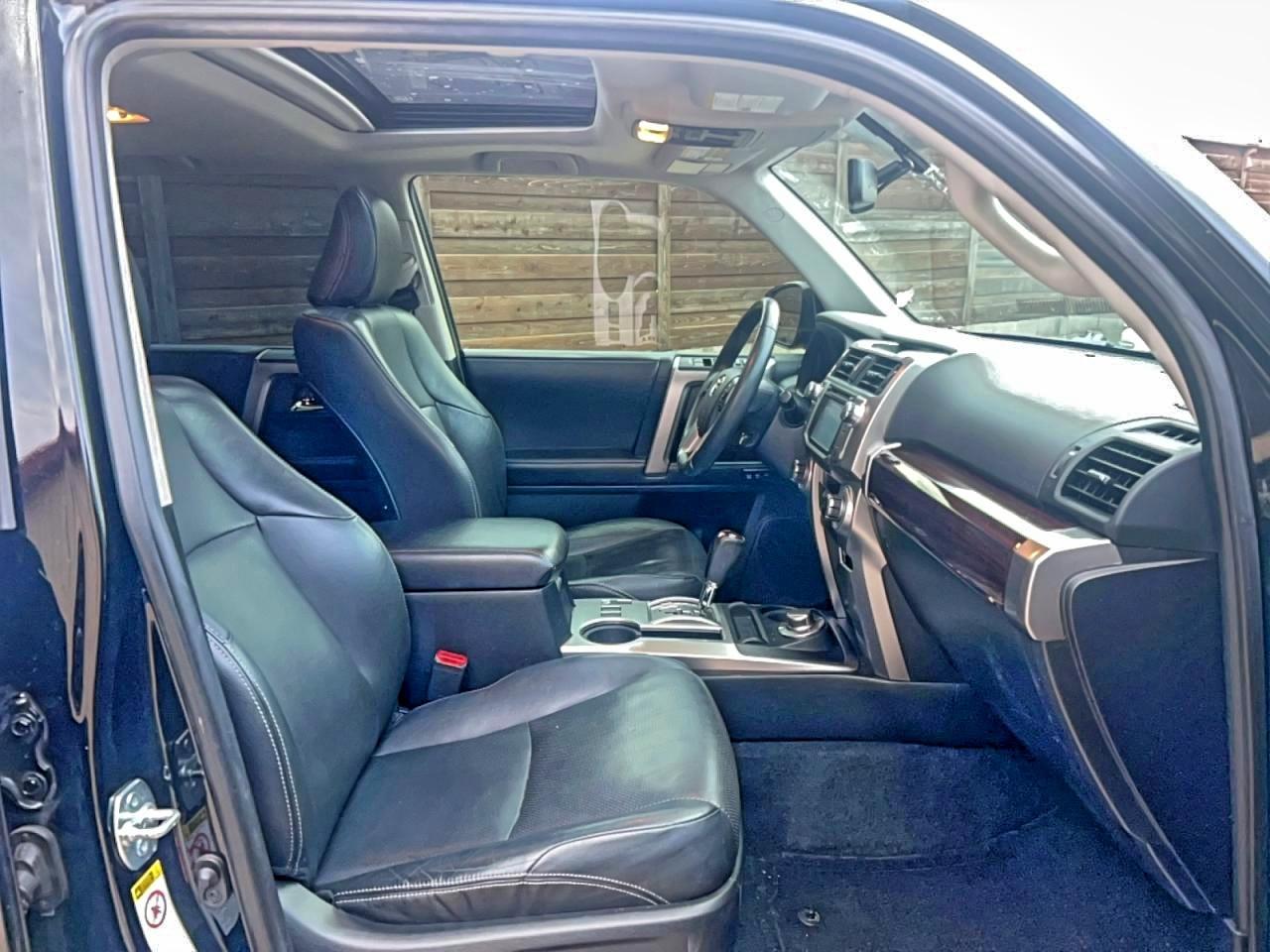 TOYOTA 4RUNNER SR5/SR5 PREMIUM