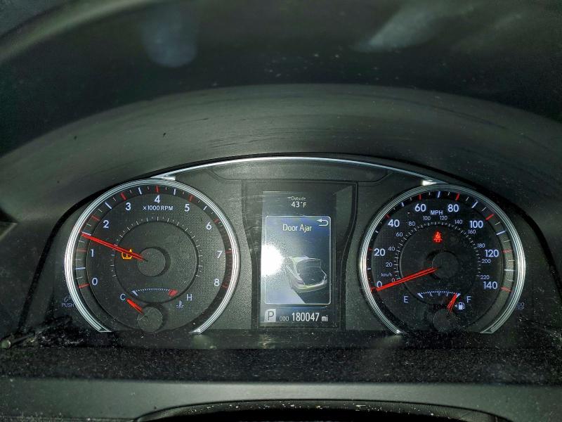 2015 TOYOTA CAMRY LE #3309604551