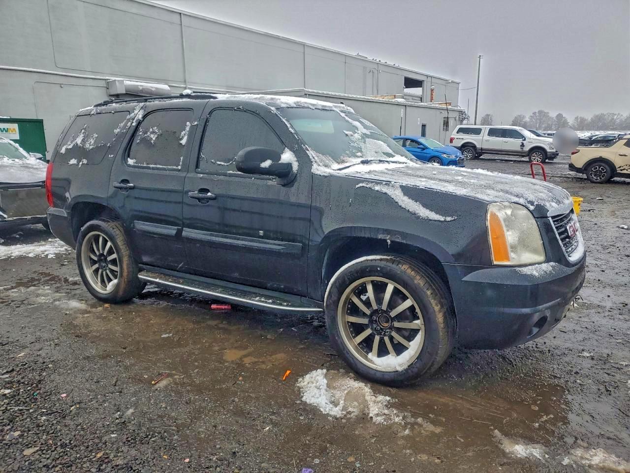 CADILLAC ESCALADE LUXURY