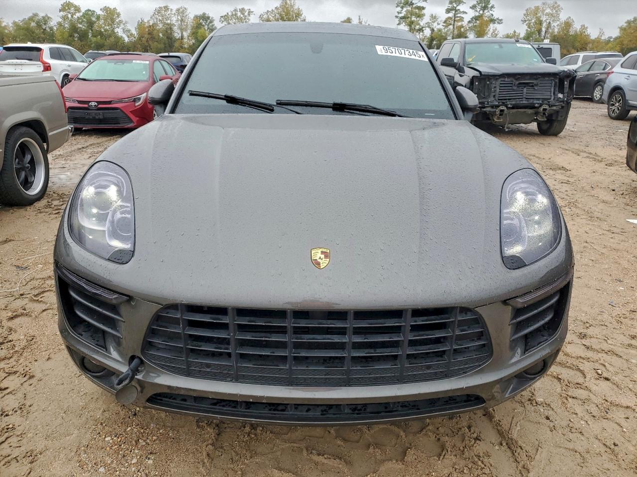 PORSCHE MACAN S
