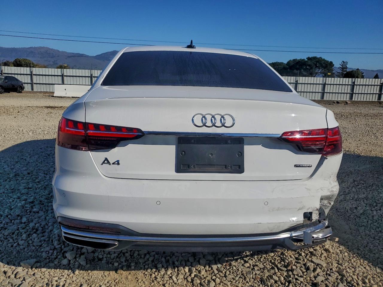 AUDI A4 PREMIUM PLUS 40