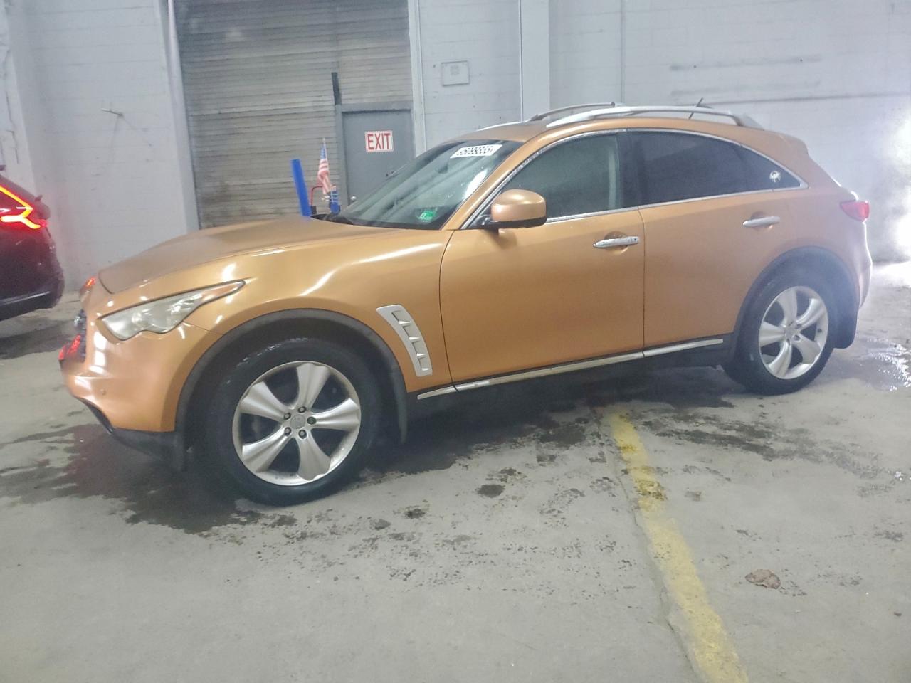 INFINITI FX35
