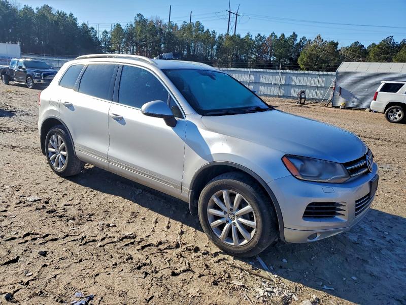 2012 VOLKSWAGEN TOUAREG V6 #3303783427