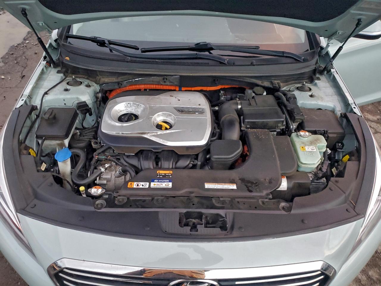 HYUNDAI SONATA PLUG-IN HYBRID