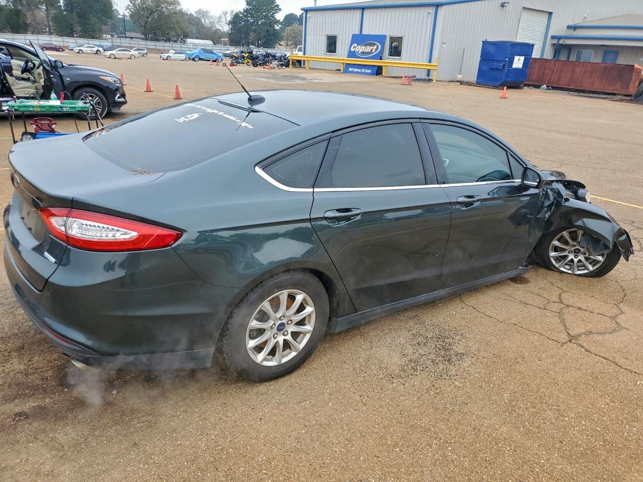 Lot #3304820563 2015 FORD FUSION S