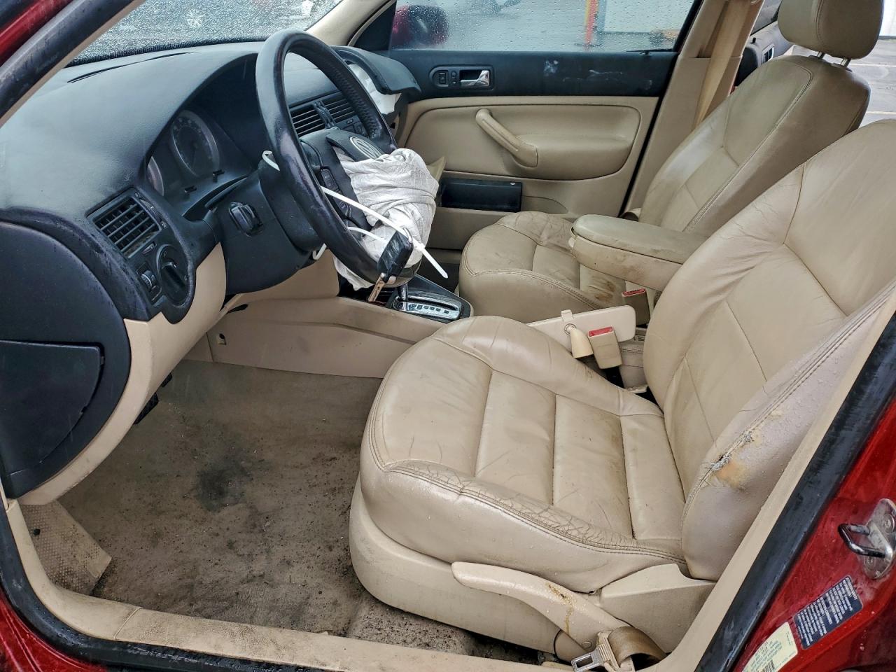 Lot #3311663225 2004 VOLKSWAGEN JETTA GLS