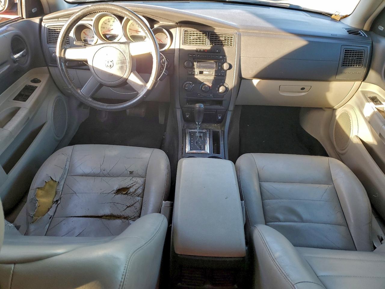 Lot #3301748384 2005 DODGE MAGNUM SXT