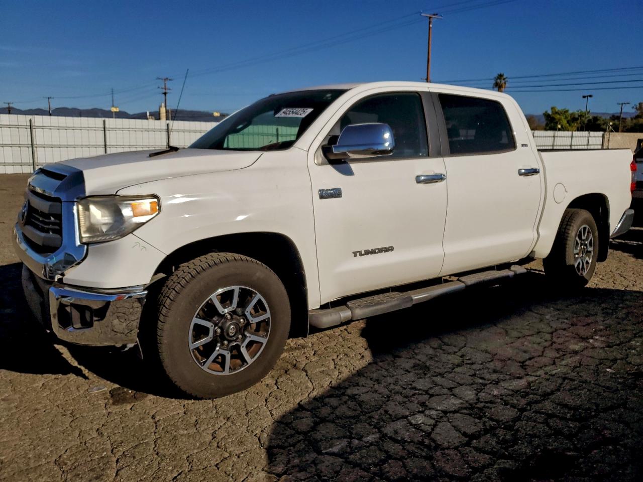 TOYOTA TUNDRA CREWMAX SR5