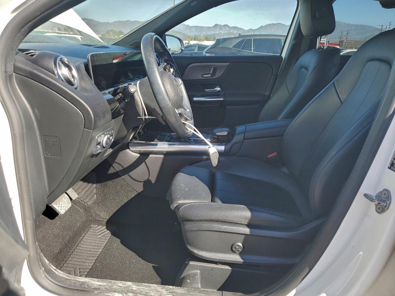 MERCEDES-BENZ GLA-CLASS 250