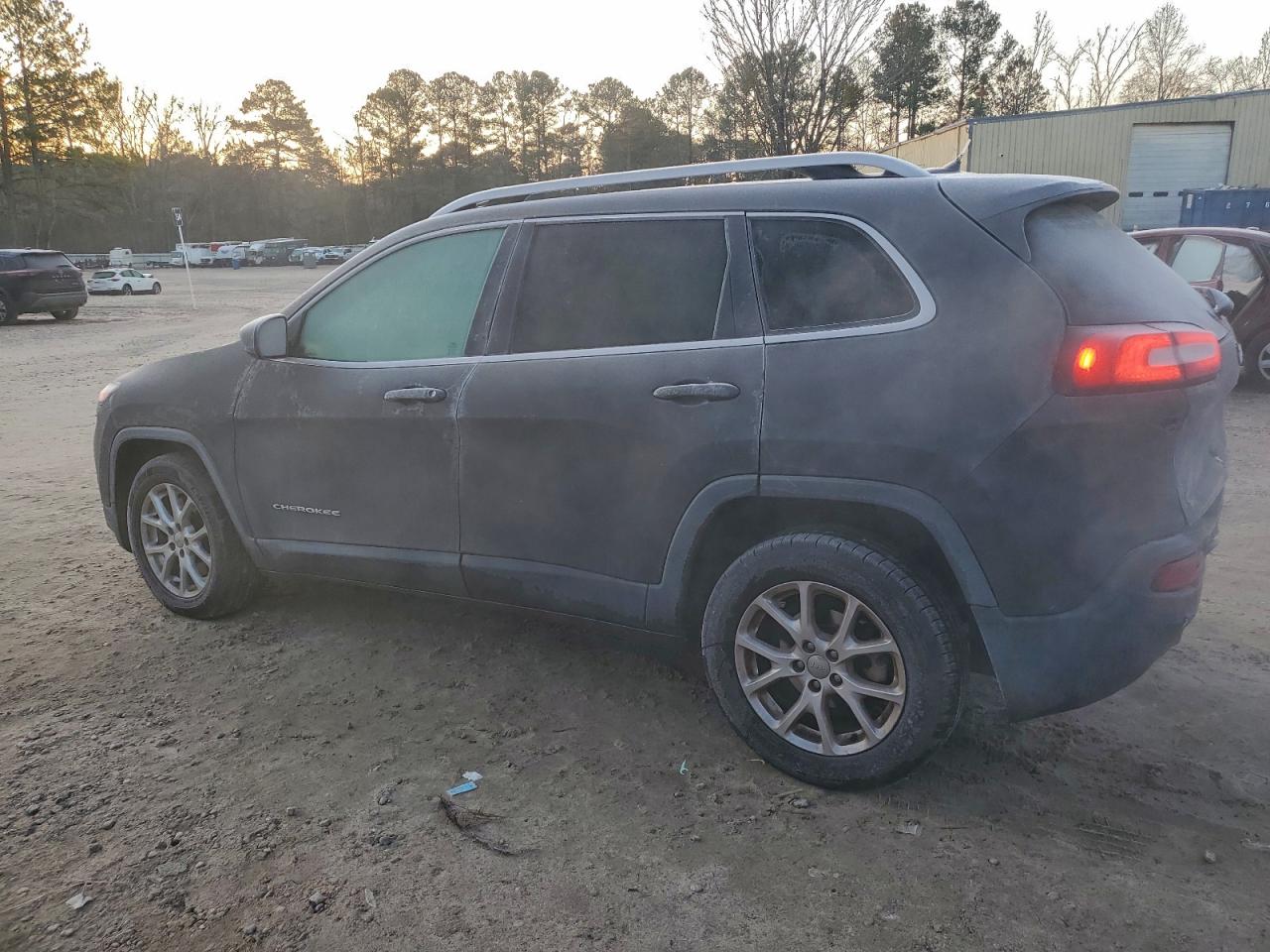 JEEP GRAND CHEROKEE LATITUDE